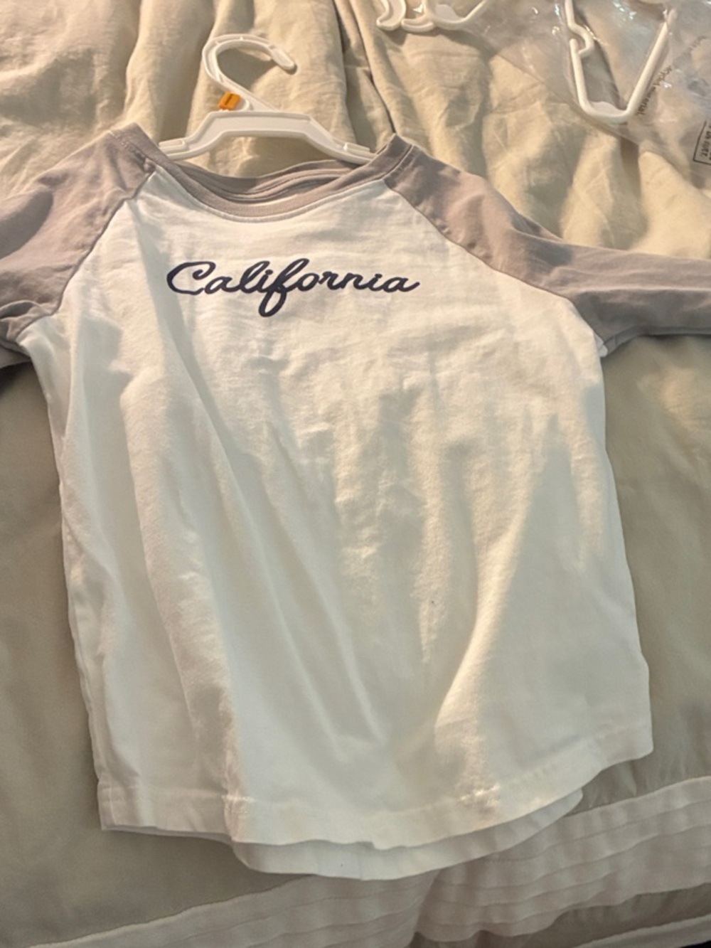 Janie and jack California Script kid’s t-shirt - White & Light Gray